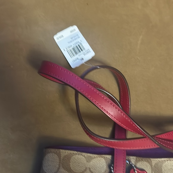 Coach purse - Picture 7 of 11